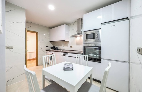 Almagro Apartamento | Magnificent three-bedroom apartment in Chamberí