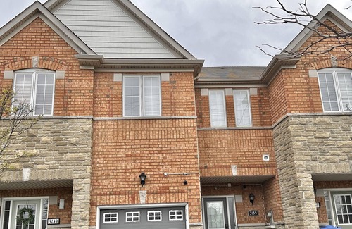 Churchill Meadows Casa | Magnificent TownHouse in the heart of Mississauga .