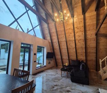 Gabala Apartamento | Magnificent Triangular Villa