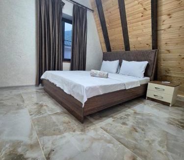 Gabala Apartamento | Magnificent Triangular Villa