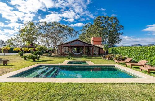 Itaipava Casa | Casa Alto Itaipava vista incrível, piscina e hidro