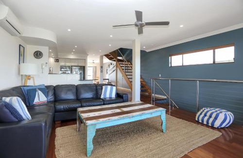 Hawks Nest Casa | Magnificent Views - Mariners Mark 3