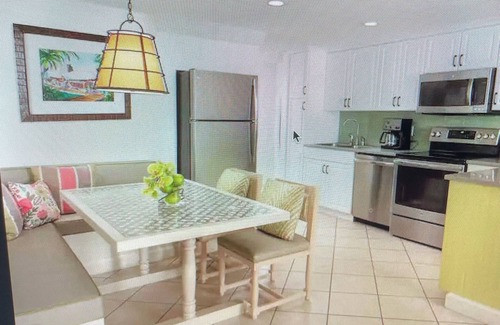 Old Town Complejo | Magnificent views of the Gulf, Sunset Harbor is the ultimate island retreat.