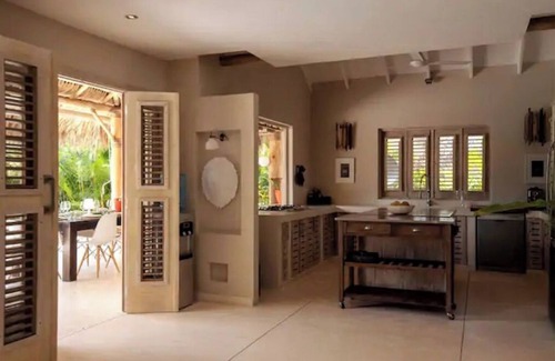 Las Terrenas Villa | Magnificent villa on Coson beach with separate bungalow