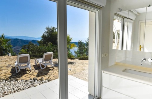 Almuñécar Villa | Magnífica villa con impresionantes vistas al mar