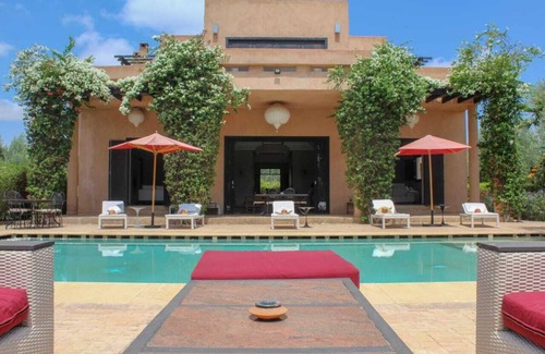 Ait Hamid Villa | Magnífica villa con impresionantes vistas del Atlas y a 15 minutos del centro.