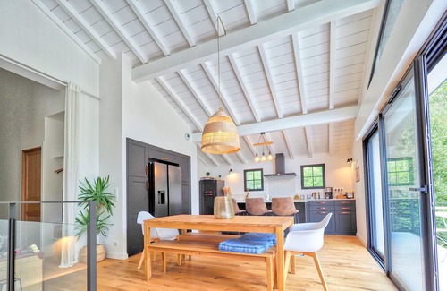 Hendaye Villa | MAGNIFICENT VILLA WITH HEATED POOL + BEACH ON FOOT 5-10 MINUTES