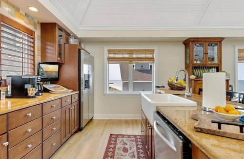 Villas Casa | Magnificient Luxurious Home with Built-in Pool on the Beach