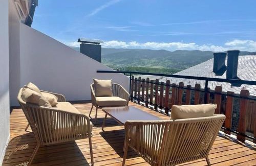 Puigcerda Apartamento | Magnifico ático con vistas, parking y piscina