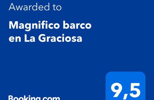 Caleta de Sebo Alquiler De Eote | Magnifico barco en La Graciosa