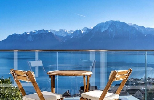 Montreux Casa | Magnifique 4BR Villa avec Lake View