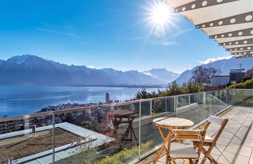 Montreux Casa | Magnifique 4BR Villa avec Lake View