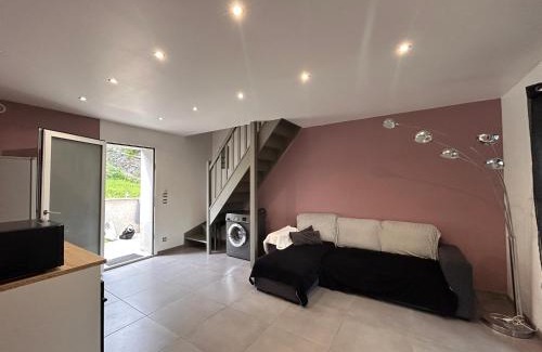 Givors Apartamento | Magnifique appartement avec jardin et terrasse
