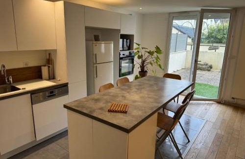 Guyancourt Apartamento | Magnifique appartement rénové avec terrasse