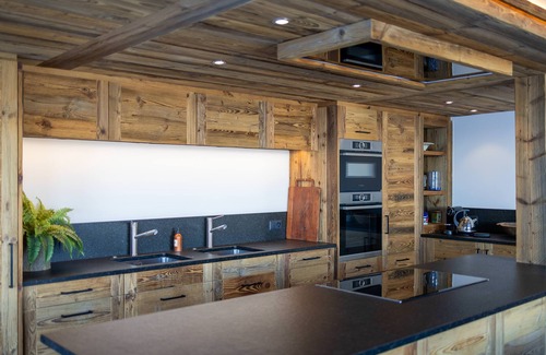 Nendaz Chalet De Esquí | Magnifique Chalet en Vieux Bois Avec vue Spectaculaire sur les Alpes Bernoises