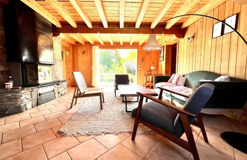 Campan Chalet De Esquí | * Magnifique Chalet entre les pistes et la ville *