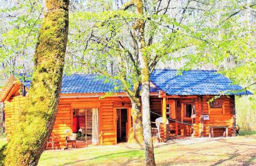 Les Farges Casa | Magnifique chalets en rondins avec SPA et Tipis en plaine Nature Environnement ressourçant au calme vue imprenable Lascaux SPA non disponible juillet et aout