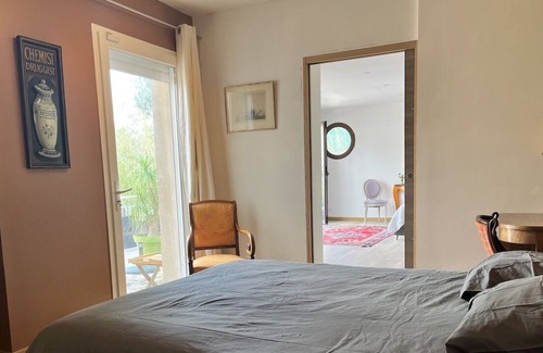 Montferrier-sur-Lez Villa | Magnifique Propriété Avec Piscine et vue Panoramique sur le Village