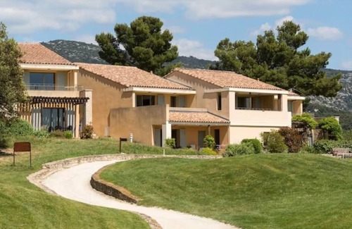 Saumane-de-Vaucluse Apartamento | Apartamento-Premium-Baño Privado-Vista al golfo-Golf. 243