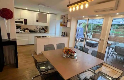 Arcueil Casa | Magnifique Maison C - 5min Metro & Paris - 15 min Parc Expo - Jardin Privé