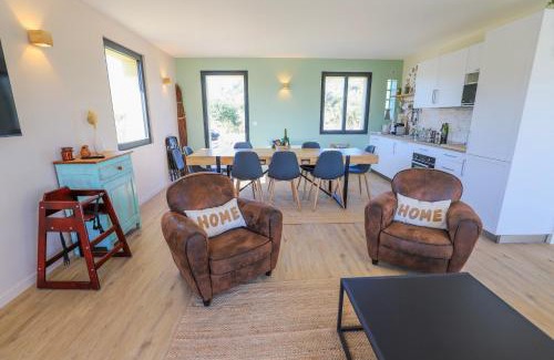 Le Home Casa | Magnifique maison moderne avec accès direct à la mer