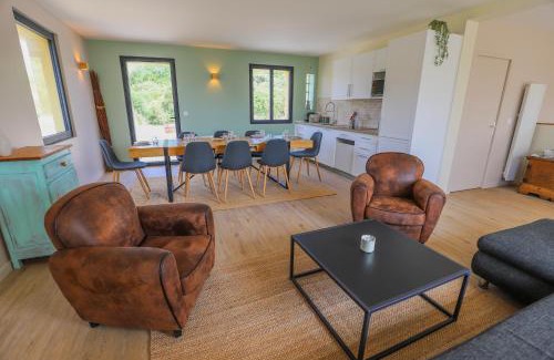 Le Home Casa | Magnifique maison moderne avec accès direct à la mer