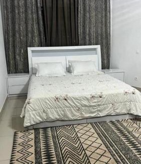 Point E Apartamento | Magnifique studio tres calme pointt E