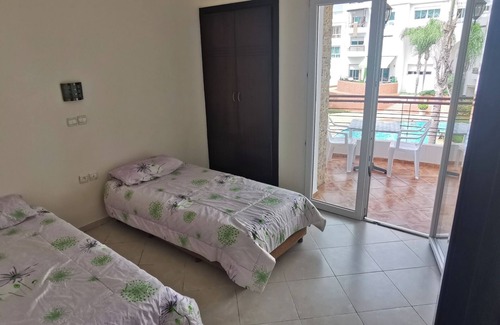 Harhoura Apartamento | Magnifique T4 Avec Piscine à Harhoura , 5min à Pied de la Plage et de la Forêt !