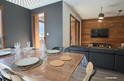 Saint-Lary-Soulan Apartamento | Magnifique T5 Duplex de Grand Standing 120m2 neuf classé 4 étoiles pour 8 personnes en plein centre de Saint-Lary-Soulan