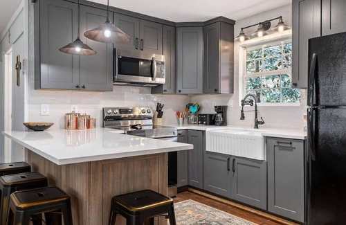 Smithville Casa | Magnolia Bottoms – A Dog’s Paradise (People Welcome, Too!)