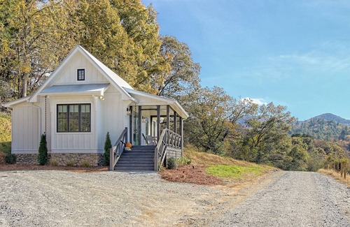Dillard Casa | Magnolia Cottage @ Julep Farms near Highlands