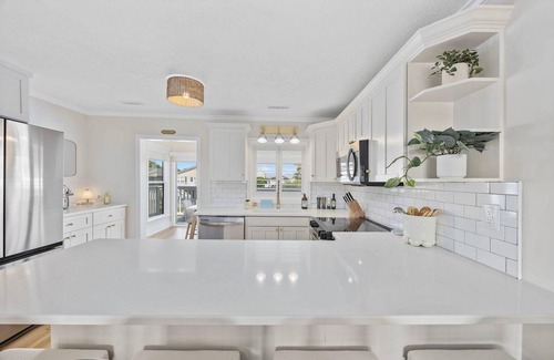 Cherry Grove Beach Casa | Magnolia House in North Myrtle Beach