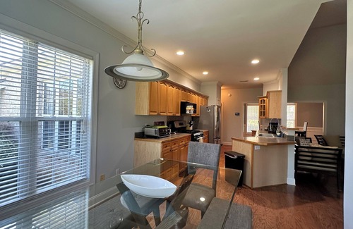 Leland Casa | Magnolia House -3/3 for extended stays!