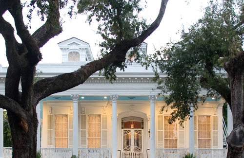 Lower Garden District Hotel | Magnolia Mansion