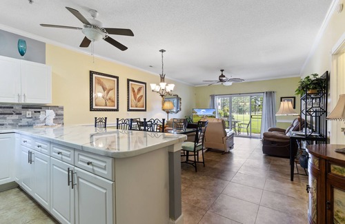 Central Myrtle Beach Condominio | Magnolia North 102