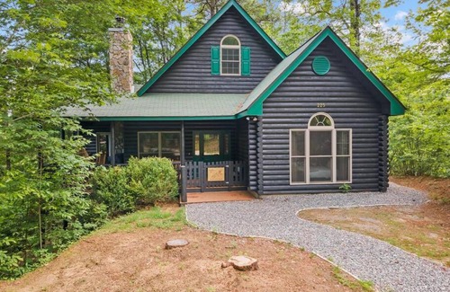 Bryson City Casa | Magnolia Pine With Hot tub and Mountain Views