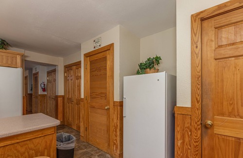 Pigeon Forge Chalet De Esquí | Magnolia Place 5 - Eight Bedroom Chalet