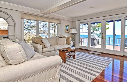 Gloucester Casa | Strawberry Cove House: casa de varios niveles frente al mar