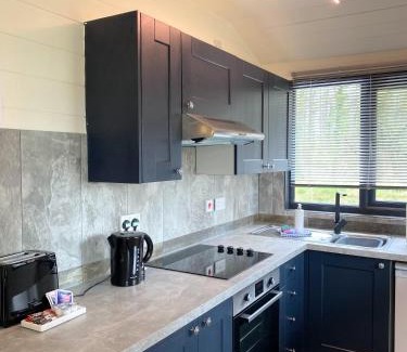 Warminster Casa | Magpie 6 HuntersMoon-Warminster-longleat-Bath