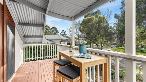 Pokolbin Casa | Magpie Loft - The Vintage Holiday House