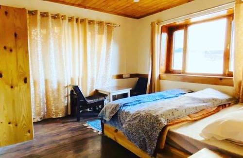 Naggar Casa | Mahajan Villa