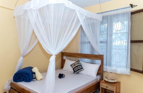 Moshi Casa | Mahali House