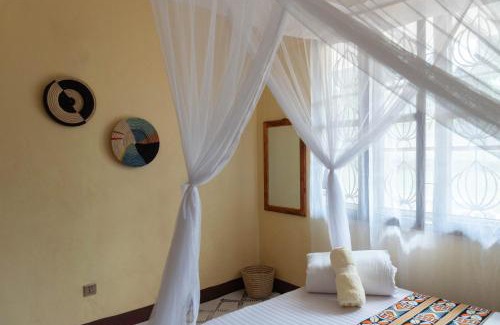 Moshi Casa | Mahali House