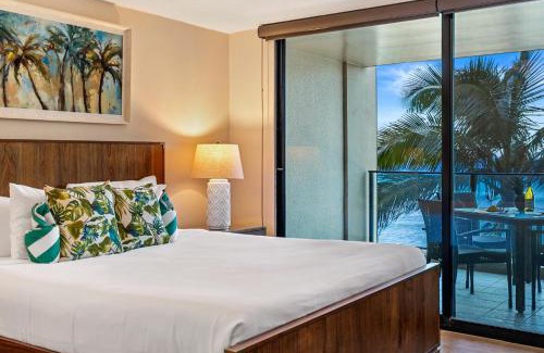 Honokowai Casa | Mahana 307 · MA 307 OceanFront Condo w Pool AC