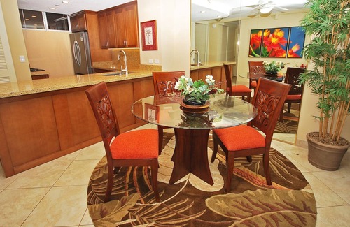 Honokowai Condominio | Mahana 604 Oceanfront 1bd/1ba 1 Bedroom Condo by RedAwning