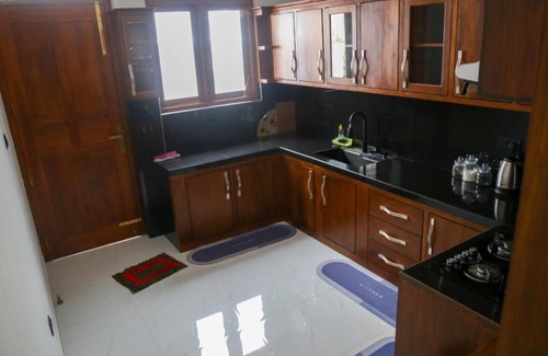 Gurudeniya Casa | Mahaweli Haven - 5 Bedrooms Luxury House in Kandy