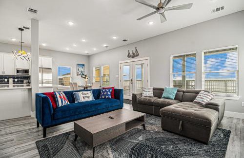 Surfside Beach Casa | Mahi House Beachfront Paradise