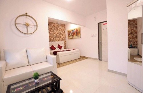 Kandivali East Apartamento | Mahindra & Mahindra-2 bedroom/wifi /Comp Breakfast