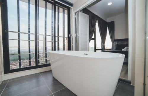 Central District Apartamento | Mahjong Midvalley The Jade 3Br8pax Mosaic Southkey by Our Stay