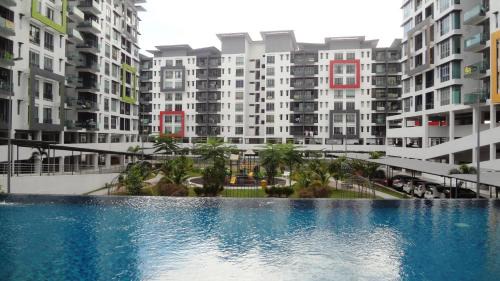 Bandar Mahkota Cheras Apartamento | Mahkota Cheras Unique Condo 1-14 pax near MRT- KL